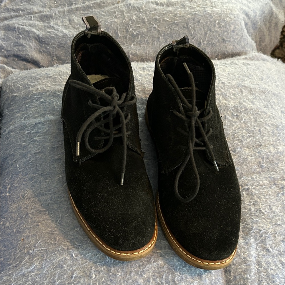 Elegant Black Men's Chukka Boots